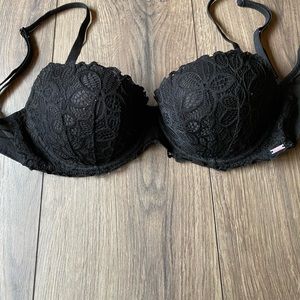 Victoria’s Secret push up bra